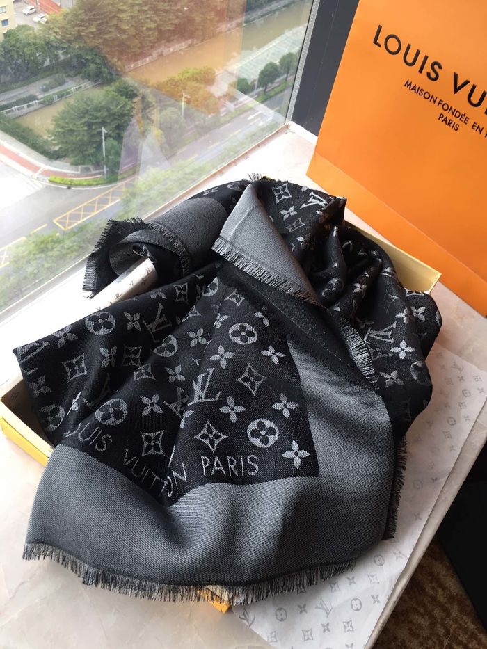 Louis Vuitton Scarf LV00082